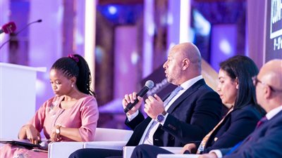 رئيس البورصة يؤكد ضرورة خلق أسواق منظمة لتداول شهادات خفض الانبعاثات الكربونية