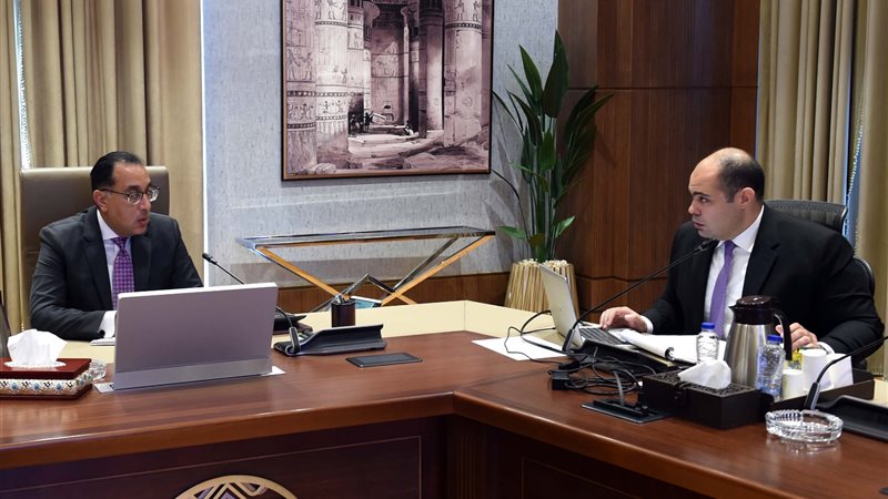 اجتماع برئاسة الدكتور