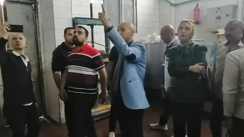 ضبط 22 طن جبن ومخللات