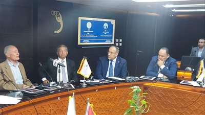 خالد عبد العزيز وحسن مصطفى ضيوف صالون نقابة المهن الرياضية (صور)