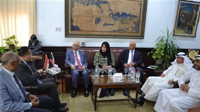 رئيس جامعة الإسكندرية يستقبل وفد الجهاز الوطني للاعتماد الأكاديمي الكويتي 