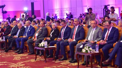 رئيس جامعة الأقصر يشارك في المؤتمر الدولي السنوي الحادي عشر لعين شمس