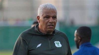 ميمي عبد الرازق يجتمع بجهازه المعاون لبحث ترتيبات مباراة الداخلية 