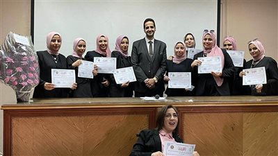 آداب المنصورة تنظم حفلًا لتقييم مشروعات تدريب طلاب قسم الإعلام بالكلية (صور)