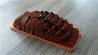  طريقة عمل كيكة الشيكولاتة بالحليب المغلي (فيديو)