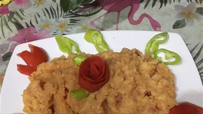  طريقة عمل البطاطس المهروسة بالثوم والصلصة (فيديو)