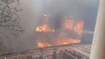 تداول صور لحريق مخازن شارع المعز بالجمالية 