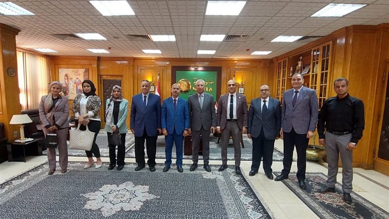رئيس جامعة المنيا