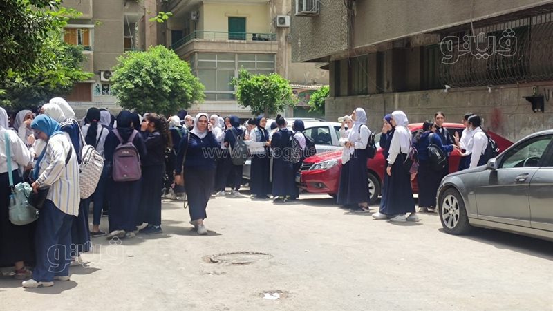 طالبات الصف الثاني
