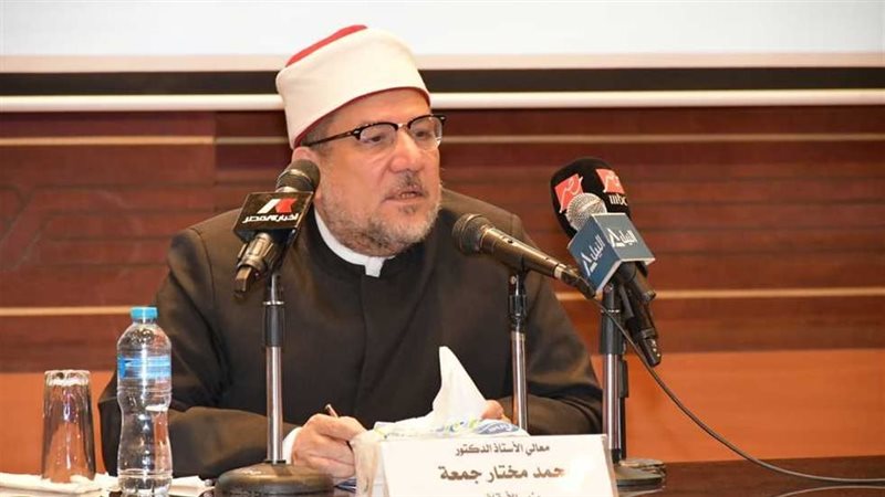 وزير الأوقاف الدكتور