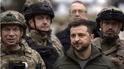 زيلينسكي على الخطوط الأمامية في دونيتسك 