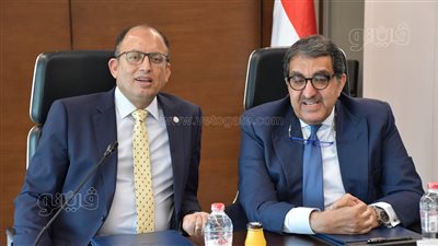 رئيس جامعة حلوان يوقع عقدًا مع إي فاينانس لتقديم خدمة التحصيل الإلكتروني للرسوم الدراسية