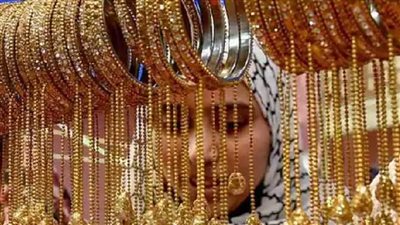 على غرار فاطمة كشري.. من هم الأكثر استثمارا بشراء الذهب في مصر؟