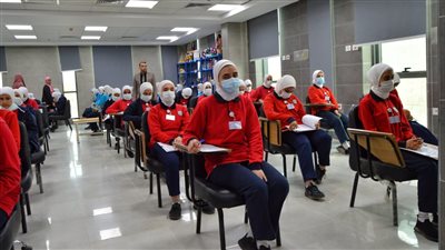 بدء لجان امتحانات آخر العام الدراسي لمعهد التمريض التابع لهيئة الرعاية الصحية بفايد (صور) 