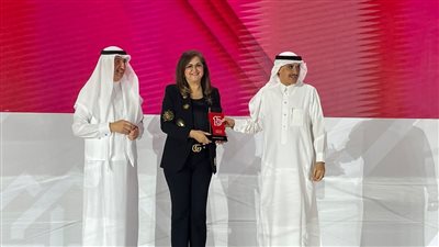 وزيرة التخطيط والتنمية الاقتصادية تتسلم جائزة أكبر شركاء التمويل للمؤسسة