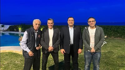 دوري أبطال إفريقيا، وفد الأهلي يلبي دعوة السفير المصري على العشاء