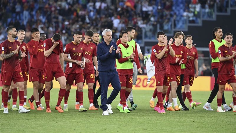 روما، فيتو