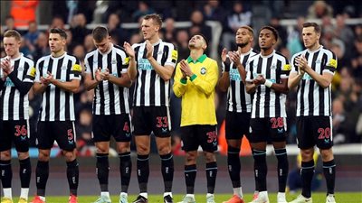 نيوكاسل يونايتد يعود إلى دوري أبطال أوروبا بعد غياب 20 عاما