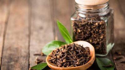 فوائد القرنفل، لعلاج قرحة المعدة والحمى ولمرضى السكري