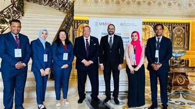 وزير التعليم العالي يلتقي فريق المركز الجامعي للتطوير المهني بجامعة الأقصر