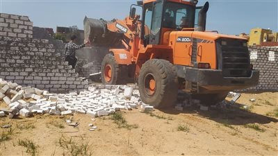 إزالة 21 حالة تعد في القصاصين بالإسماعيلية (صور) 