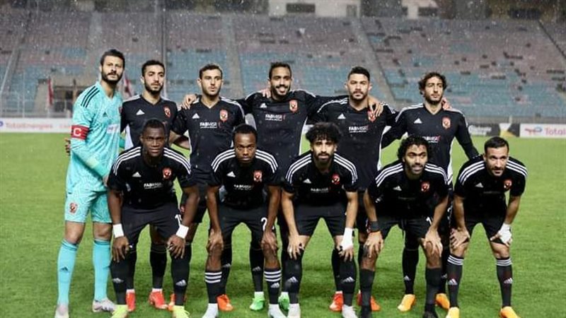 فريق الكرة الأول