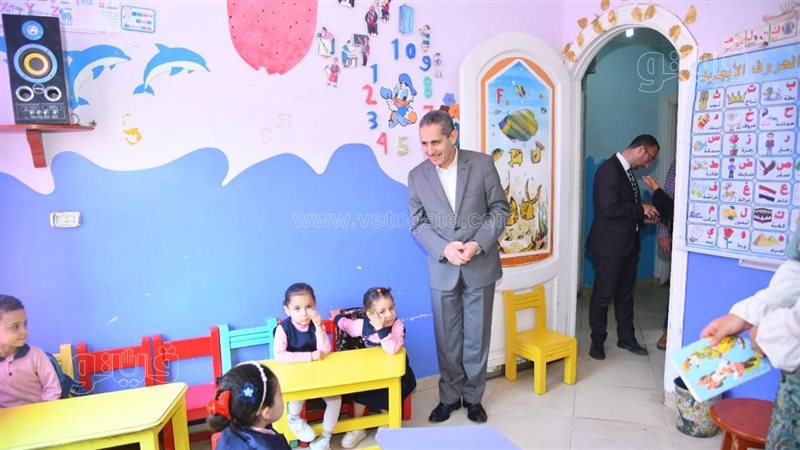 محافظ الغربية يكرم