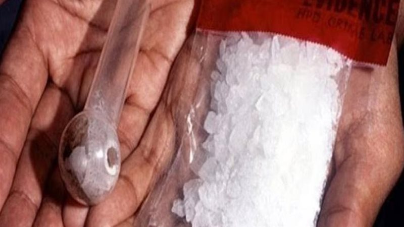 ضبط عاطلين بمخدرات،