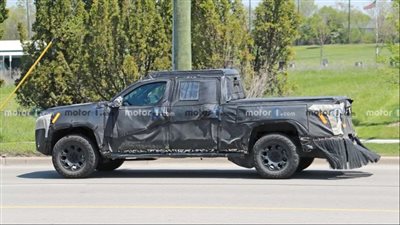 سيارات تويوتا تحت التمويهات أثناء الاختبارات المكثفة 