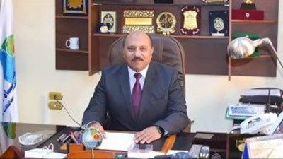 مياه القناة تناشد أهالى منطقة سوق الجمعة بعدم إلقاء المخلفات بغرف التفتيش 