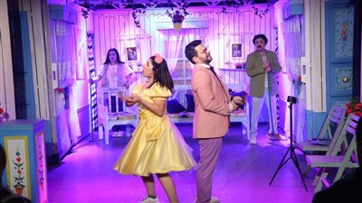 المسرح الحديث يواصل تقديم ليالي عرض 