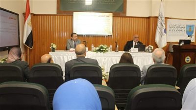 كلية الدراسات الاقتصادية بجامعة الإسكندرية تناقش تحديات العمل الأكاديمي 