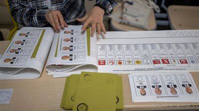 بدء عملية فرز الأصوات في الانتخابات الرئاسية والبرلمانية التركية