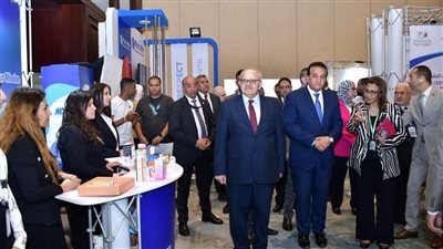 وزير الصحة ورئيس جامعة القاهرة يفتتحان مؤتمر كلية الصيدلة 