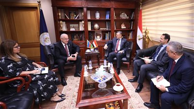 وزير السياحة والآثار يستقبل سفير أذربيجان بالقاهرة لبحث سبل تعزيز التعاون