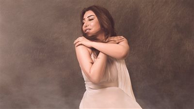 مغرومة بحالي، نجوى كرم تطرح رابع أغنيات ألبومها الجديد (فيديو) 