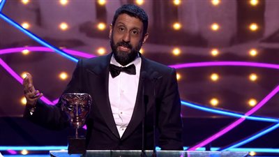 البافتا، عديل اختار يفوز بجائزة أفضل ممثل مساعد (فيديو)