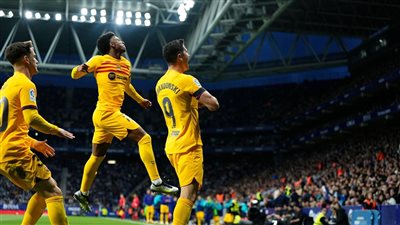 برشلونة يتوج بطلًا للدوري الإسباني بعد الفوز على إسبانيول