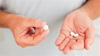 الأسبرين بعد الأربعين، هل يحمي من الجلطات؟