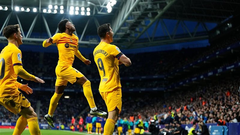 برشلونة، فيتو