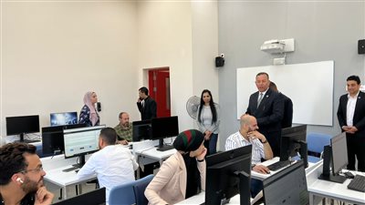 رئيس جامعة المنصورة الجديدة يتابع أعمال قبول الطلاب للدراسة 
