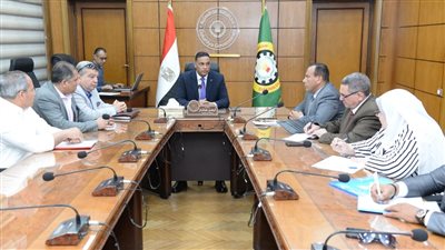 محافظ الدقهلية يبحث إنشاء موقف أتوبيسات شرق الدلتا بمدينة منية النصر