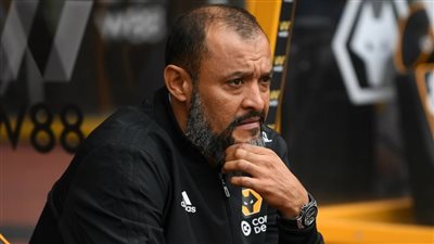 تقارير سعودية تكشف تحركات اتحاد جدة لإقالة سانتو من تدريب الفريق