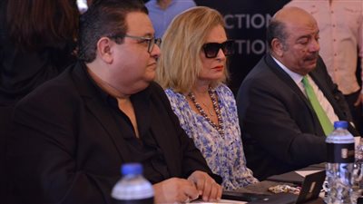 بدء مؤتمر مهرجان العلمين Alamein Awards بحضور يسرا ومتعب وحازم إمام (صور)