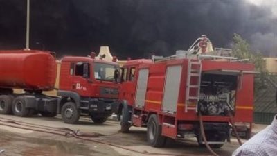 اللقطات الأولى لحريق منطقة الصناعات الصغيرة بمدينة العاشر من رمضان (فيديو)