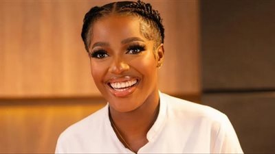  نيجيرية تحطم الرقم القياسي في الطهي المتواصل لمدة 100 ساعة (فيديو)