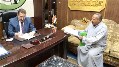 محافظ المنوفية يفحص شكاوى المواطنين ويكلف الجهات المعنية بإجراءات عاجلة