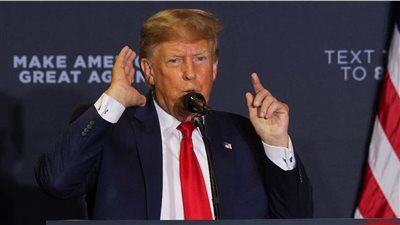 ترامب يتهم بايدن بتلقى 5 ملايين دولار رشوة من أوكرانيا (فيديو)