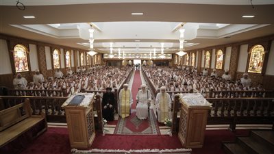 البابا تواضروس يصلي أول قداس في مطرانية ميلانو الجديدة