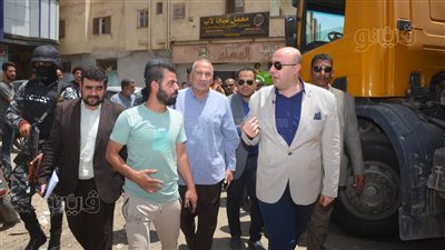 محافظ بني سويف: وفرنا مكانا بديلا مؤقتا لأصحاب محال المعرض التجاري المحترق